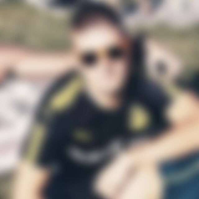 asiko (34) aus Dortmund