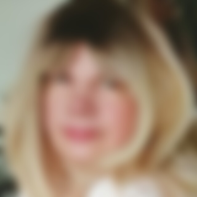 MadamRoyal (65) aus Iserlohn