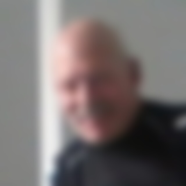 Monty (72) aus Bielefeld