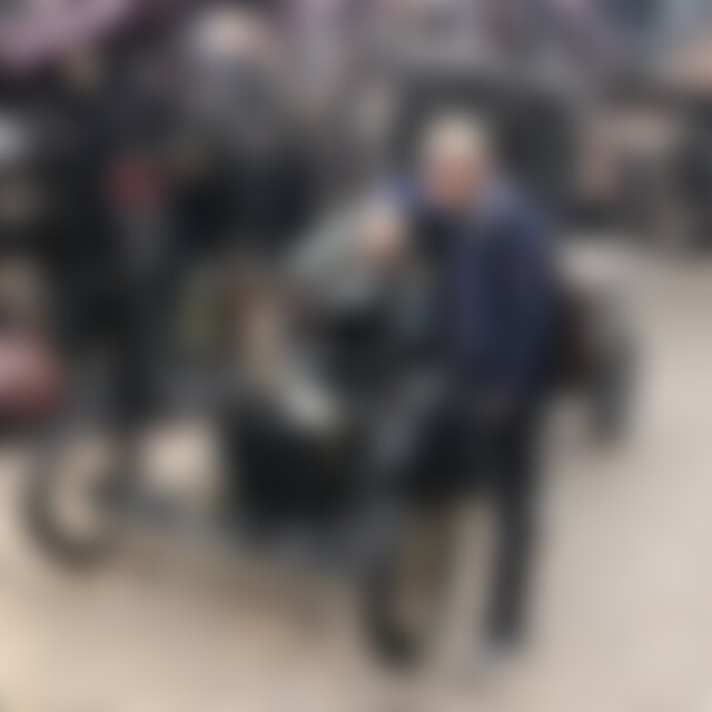 Mulio (33) aus Glashütten