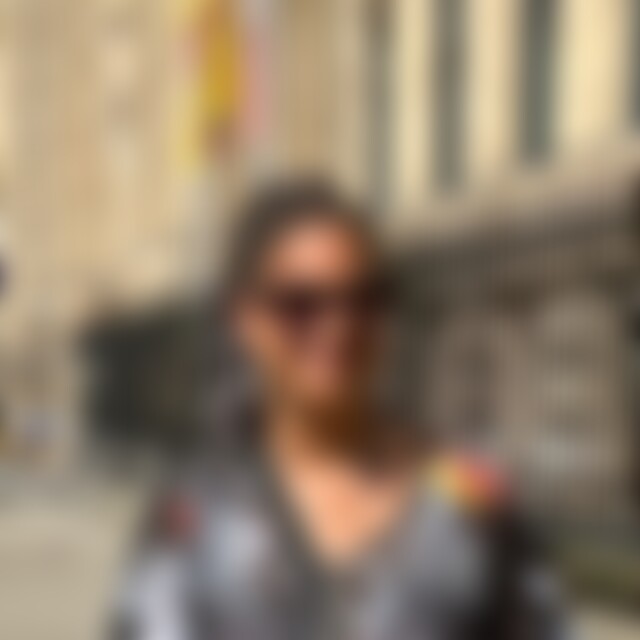 okendo (37) aus Mönchengladbach