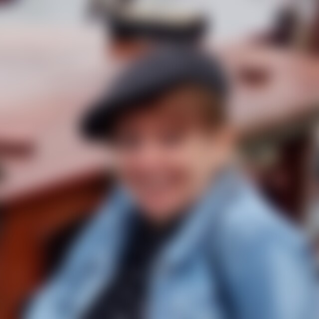 Djamila (64) aus nahe Ostseestrand