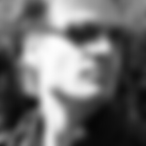 Zeti (41) aus Hanau
