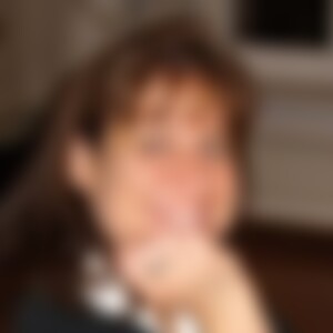 Nina277 (48) aus R***