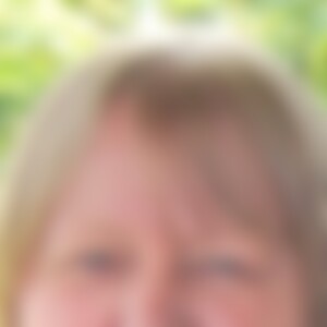 debbie (71) aus Maintal